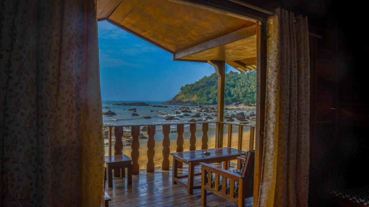 Sea Front Cottage Little Khola Cola Exteriör bild